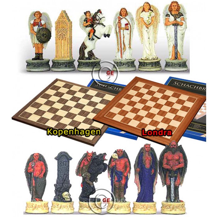 Completo scacchi tematici Angeli vs Diavoli, Re h cm.8, e a scelta scacchiera in legno Londra o scacchiera in legno Kopenhagen. Dimensioni cm.45x45, casa cm. 4,5x4,5.