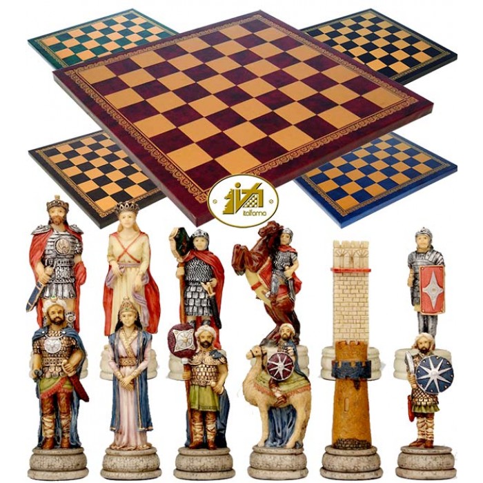 Completo scacchi tematici Italfama figure delle lunghe guerre  Romani Vs Arabi. Re h cm.8, e scacchiera Italfama, similcuoio, colore a scelta, cm. 40x40, campo da gioco cm. 36x36, casa mm.45x45.