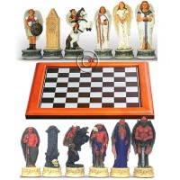 Completo scacchi tematici Angeli vs Diavoli, Re h cm.8, e scacchiera Dal Negro, legno e alluminio, cm. 48x48, campo da gioco cm. 40x40, casa cm. 4,5x4,5.