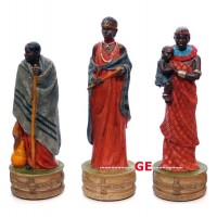 Scacchi artistici figurati a tema, in resina dipinti a mano, Italfama Firenze. Figure delle tribù africane Masai. Re ht. cm.8. base diametro cm.2,5. Originale Idea regalo!