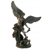 Statua San Michele Arcangelo, in resina bronzata rifinita a mano altezza cm.73. Elegante prodotto firmato Italfama Firenze made Italy.