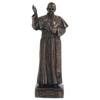 Statua Papa Francesco in resina bronzata altezza cm 16 peso Elegante prodotto Italfama Firenze.