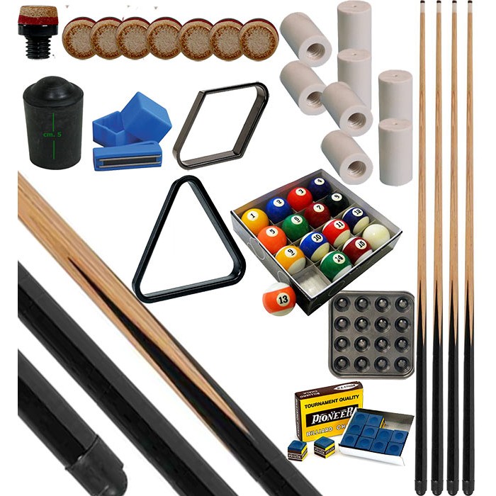 CPS Cassia 57 nera kit gioco pool. 4 stecche corredate da cuoi, ferule e paracolpo e in abbinamento un set di biglie pool mm.57, 2 corredato di triangolo e rombo. In omaggio sc. Gesso e porta gesso. CPS Cassia 57 nera kit gioco pool. 4 stecche corredate da cuoi, ferule e paracolpo e in abbinamento un set di biglie pool mm.57, 2 corredato di triangolo e rombo. In omaggio sc. Gesso e porta gesso.